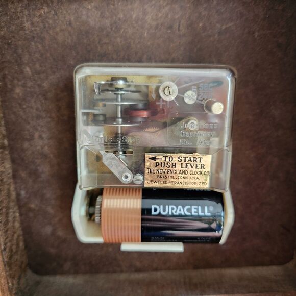 VTG Mid Century New England Bristol Conn Wood Wall Clock Floral Cottage WORKS - Picture 8 of 10